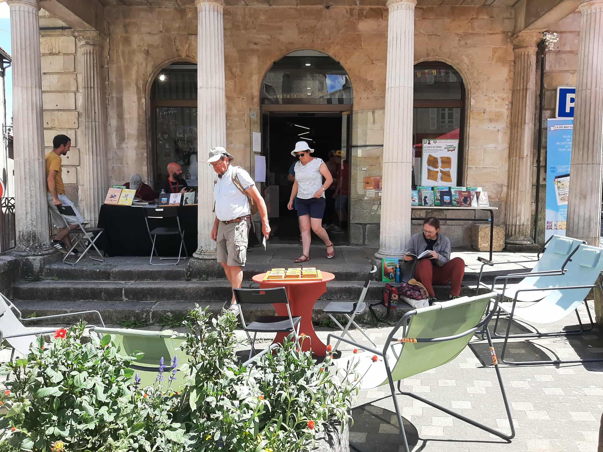 Bullage Flip SC.jpg (288 KB)