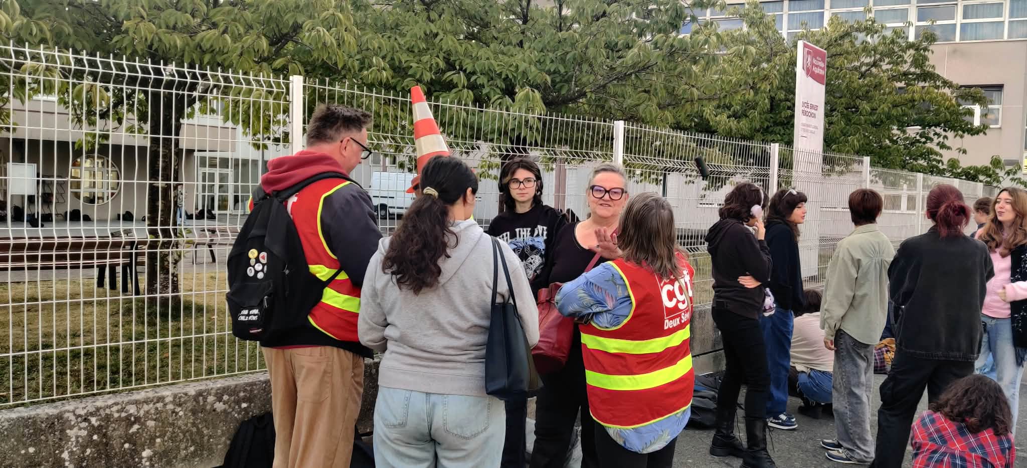 CGT Manif lyc&eacute;enne.jpg (273 KB)