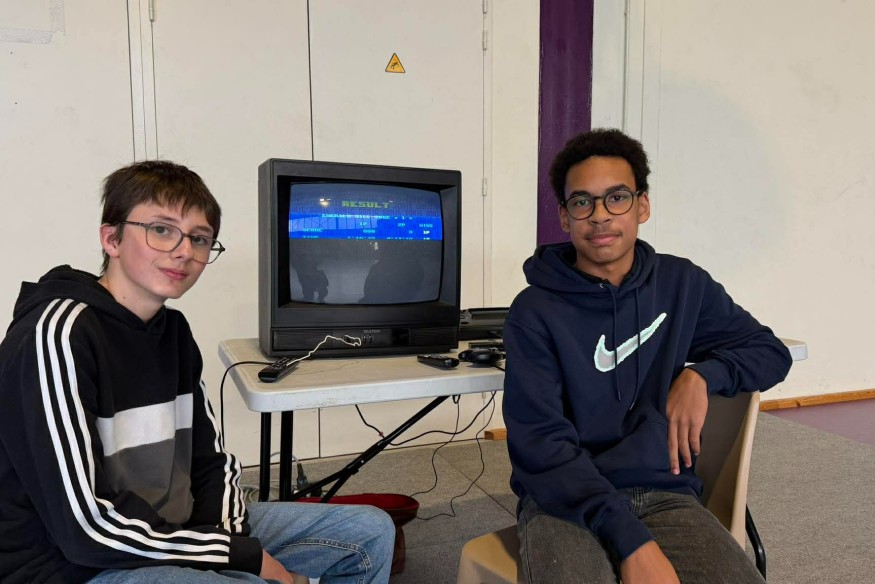 À Airvault, des jeunes organisent un « micro-salon » de rétro-gaming