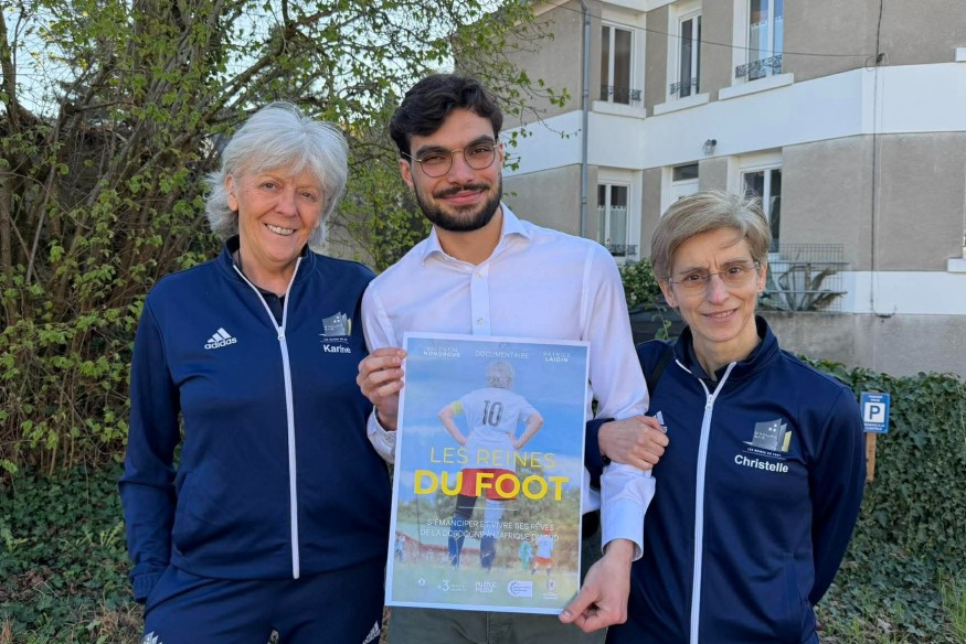 Grand Format - Les Reines du Foot étaient en Gâtine pour présenter leur documentaire