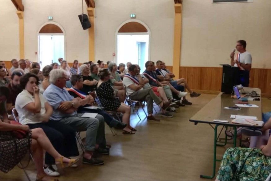 "On est laissé dans le doute" : les parents d'élèves du collège Roger Thabault de Mazières-en-Gâtine souhaite un dialogue avec le Département